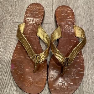 Tory burch gold metallic sandals